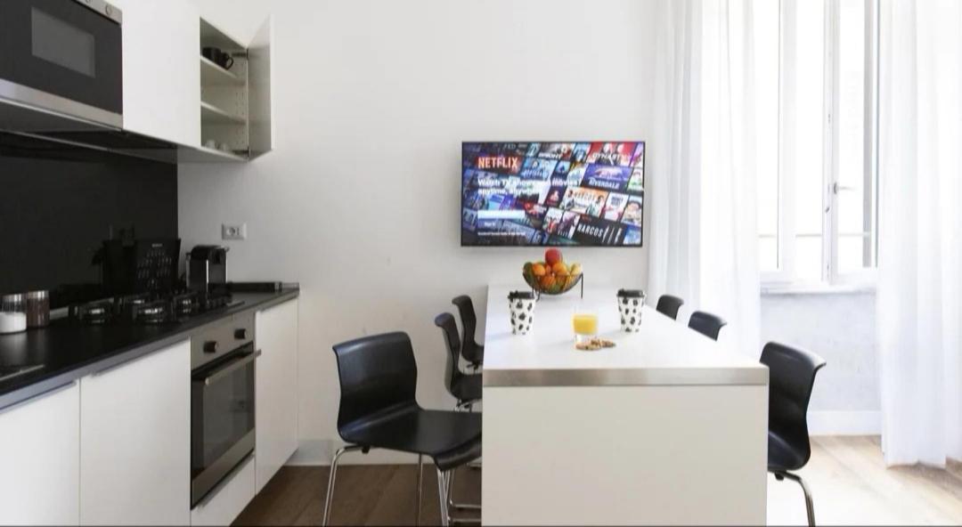App Leoncino Design Apartment In Rome — Photos 1