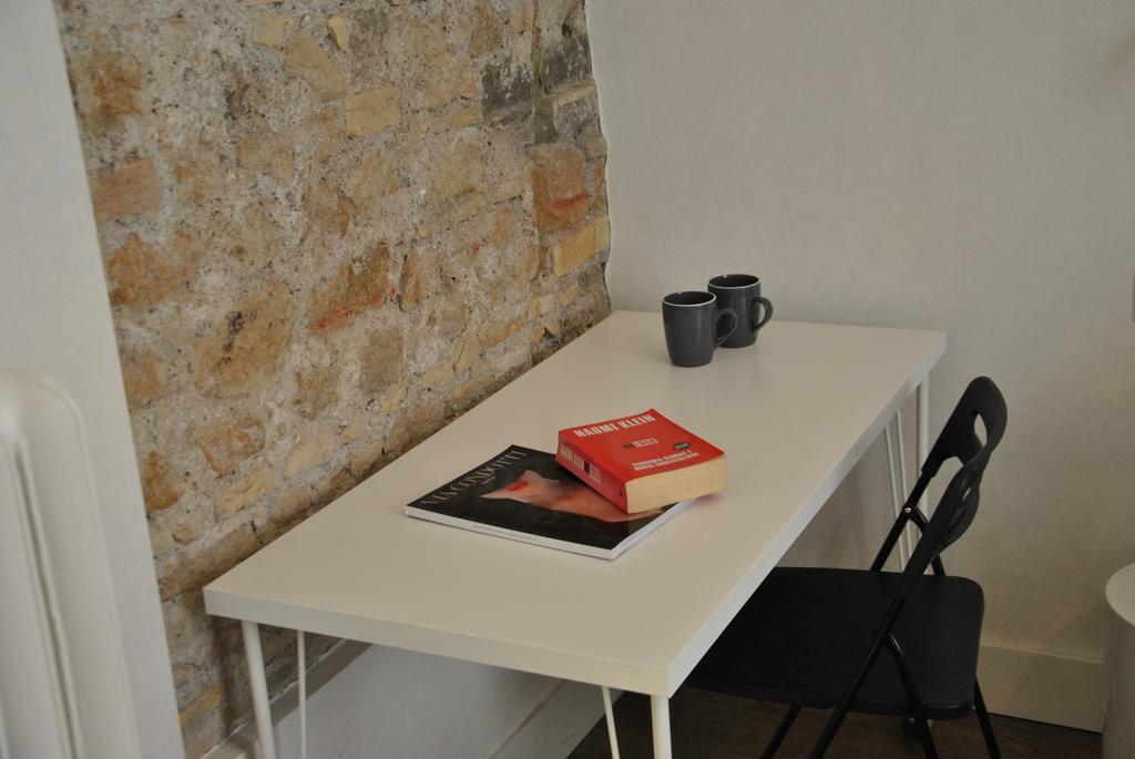 App Leoncino Design Apartment In Rome — Photos 3